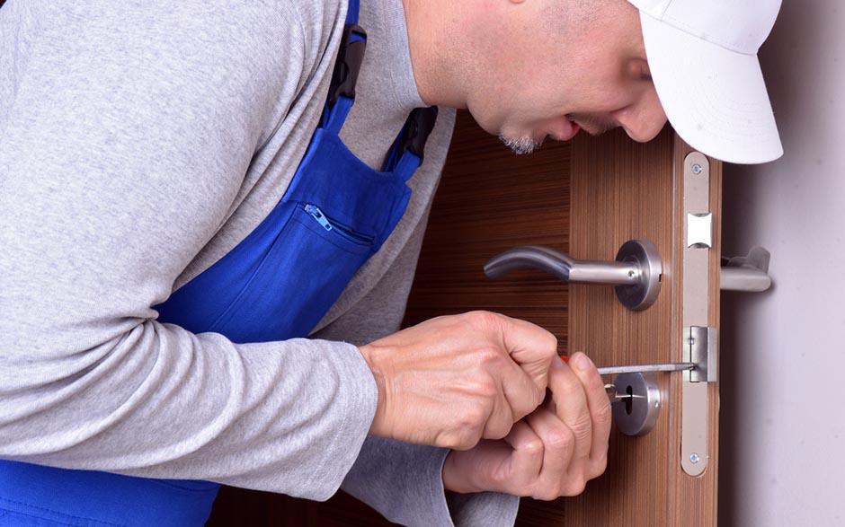 remplacement serrure porte Pontault-Combault
